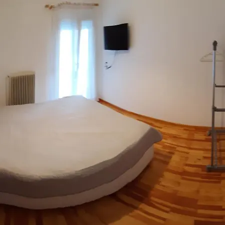 Zoes Polichni Apartment Thessaloniki